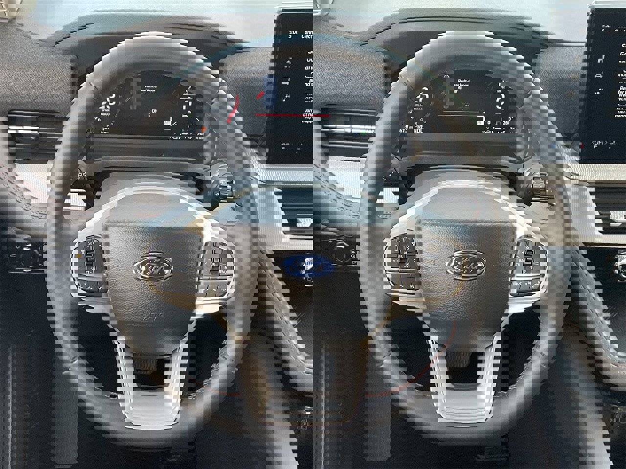 Certified 2025 Ford Explorer Active image 19