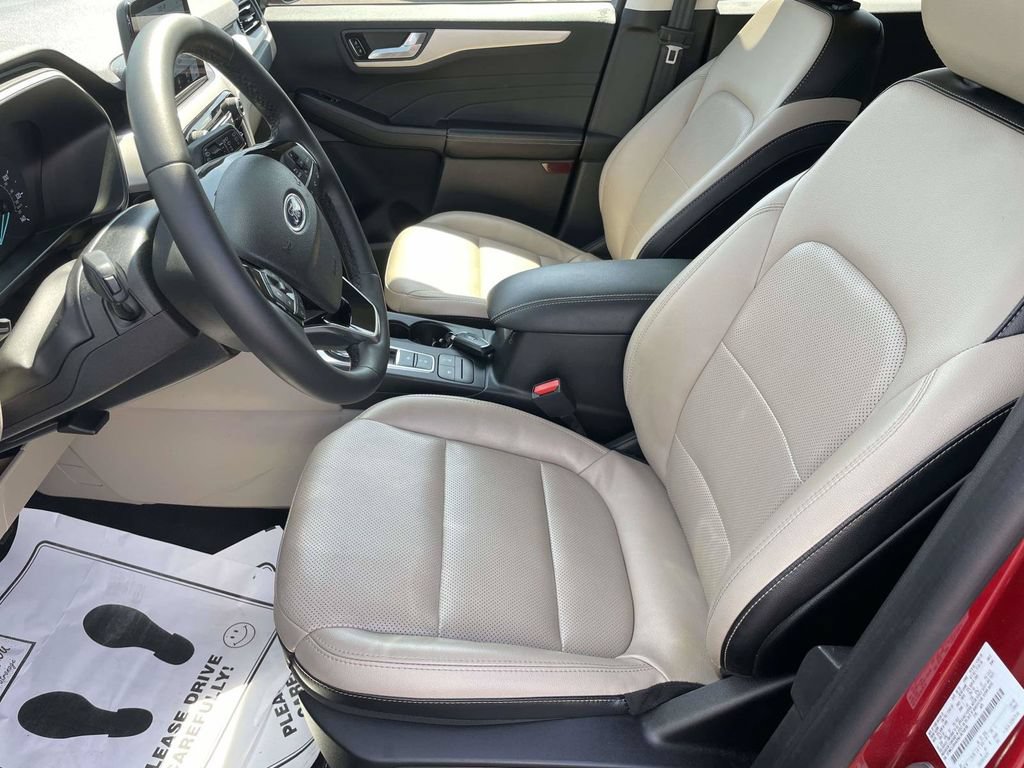 Certified 2022 Ford Escape SEL FWD image 13