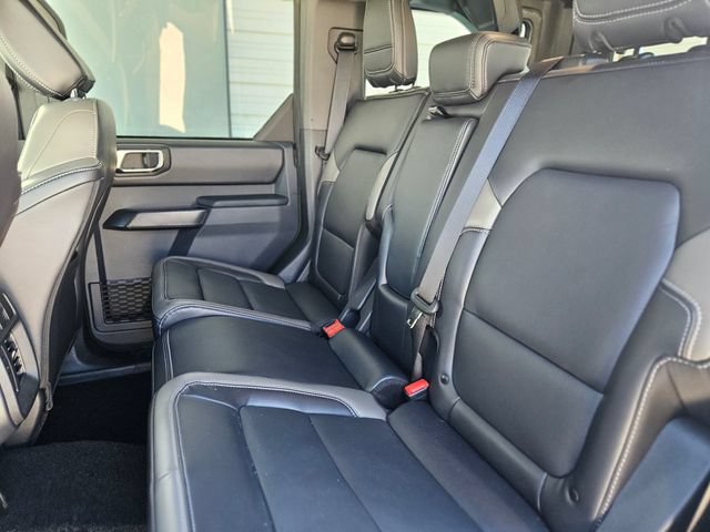 Certified 2025 Ford Bronco Outer Banks AWD/4WD image 13