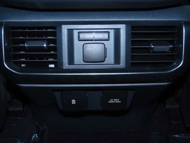 Certified 2021 Ford F150 Lariat w/ Equipment Group 502A High image 25