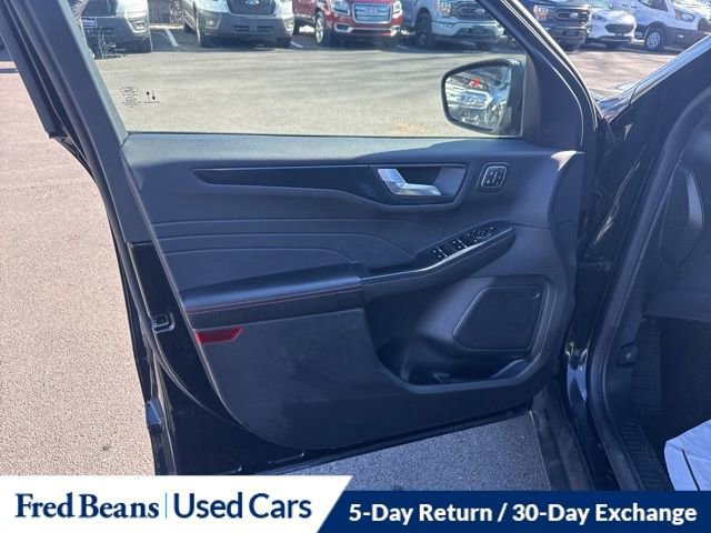 Certified 2023 Ford Escape ST-Line Elite image 19