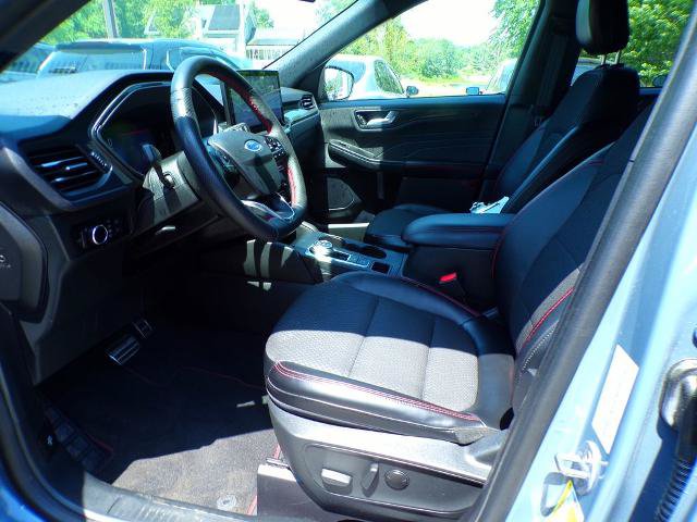 Certified 2023 Ford Escape ST-Line w/ Tech Pack #1 AWD/4WD image 14