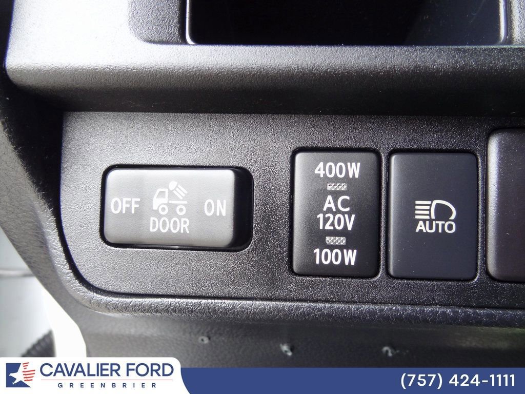 Used 2018 Toyota Tacoma TRD Off-Road image 19