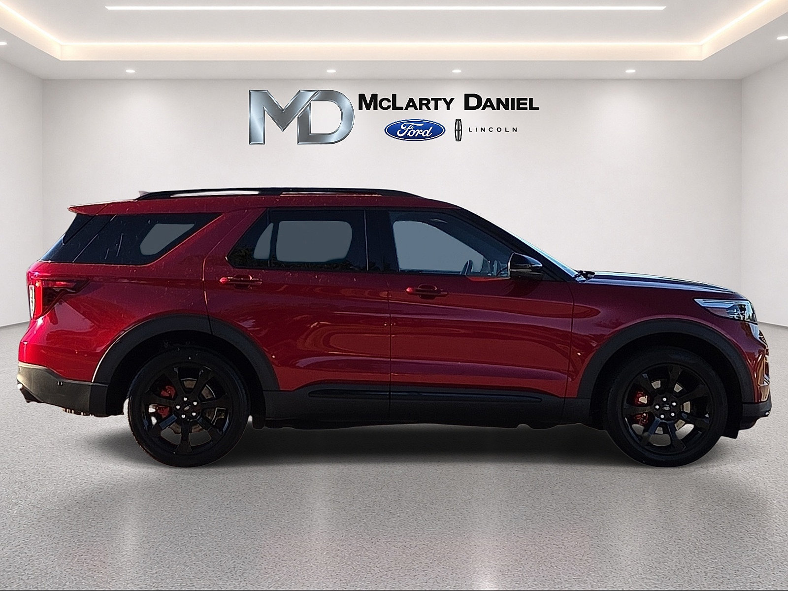 Certified 2020 Ford Explorer ST w/ ST Street Pack AWD/4WD image 6