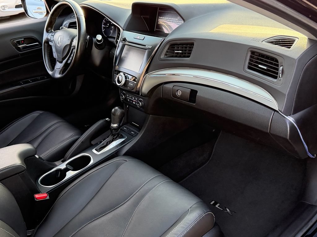 Used 2021 Acura ILX w/ Premium Package FWD image 16