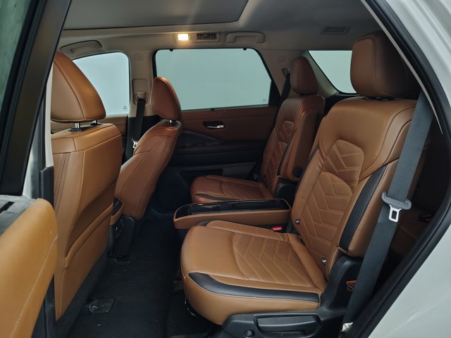 Used 2023 Nissan Pathfinder Platinum AWD/4WD image 13