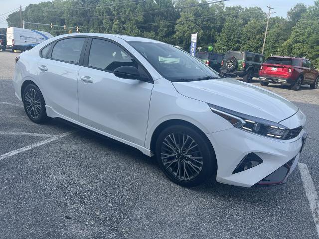 Used 2023 Kia Forte GT-Line w/ GT-Line Premium Package FWD image 3