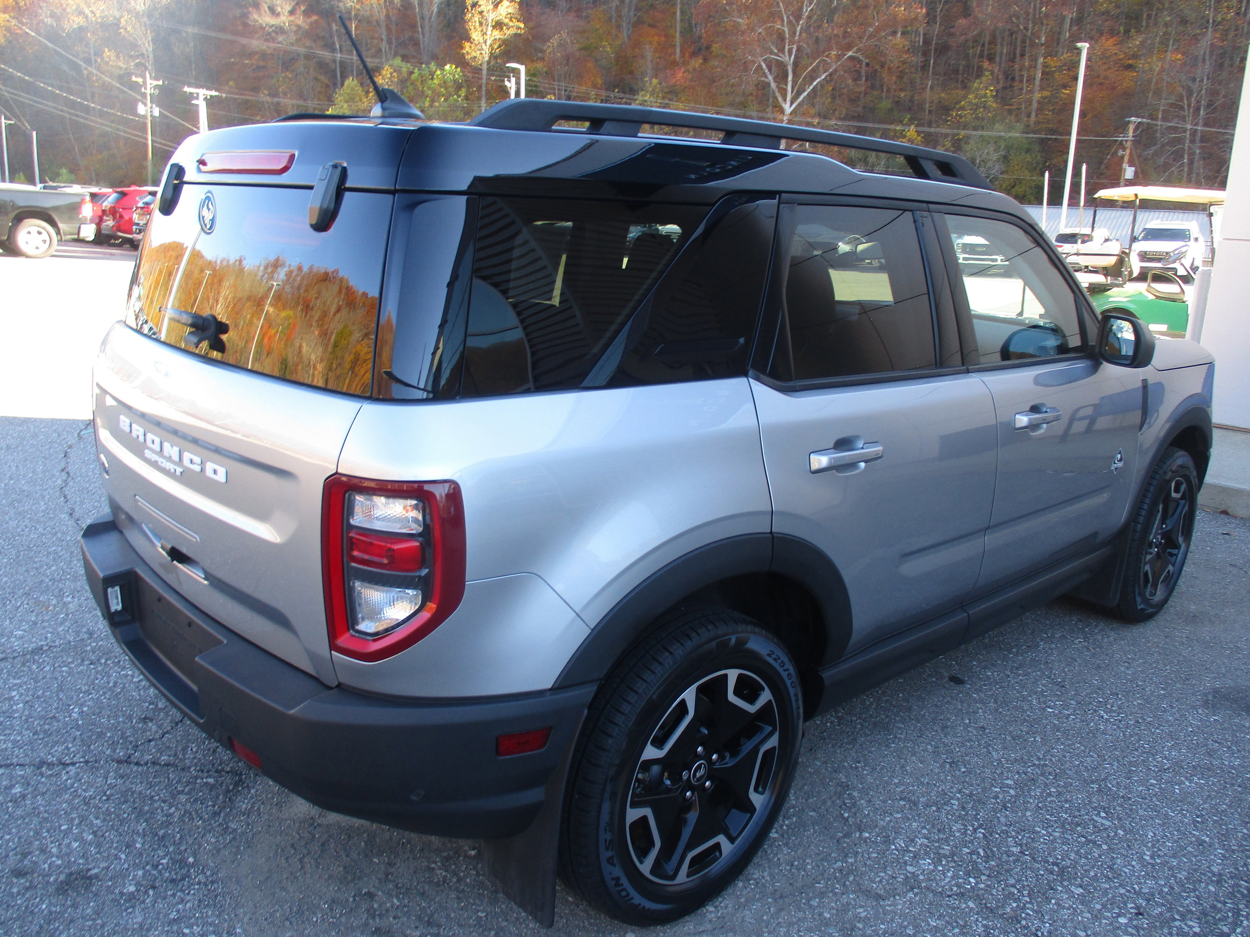 Certified 2022 Ford Bronco Sport Outer Banks w/ Tech Package image 5