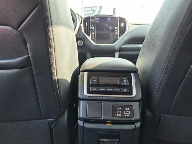 Used 2023 Subaru Ascent Limited AWD/4WD image 13