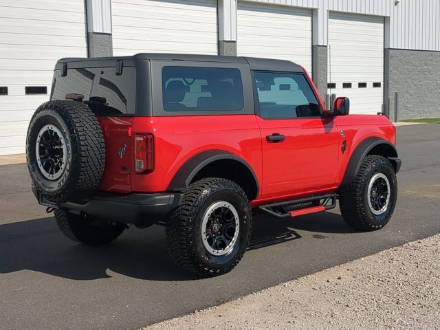 Certified 2024 Ford Bronco Black Diamond w/ Sasquatch Package AWD/4WD image 3