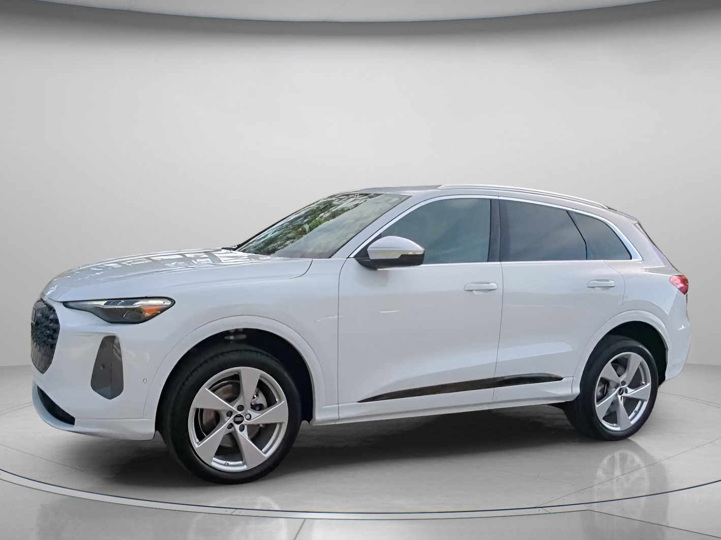 Used 2025 Audi Q5 Premium Plus AWD/4WD image 14
