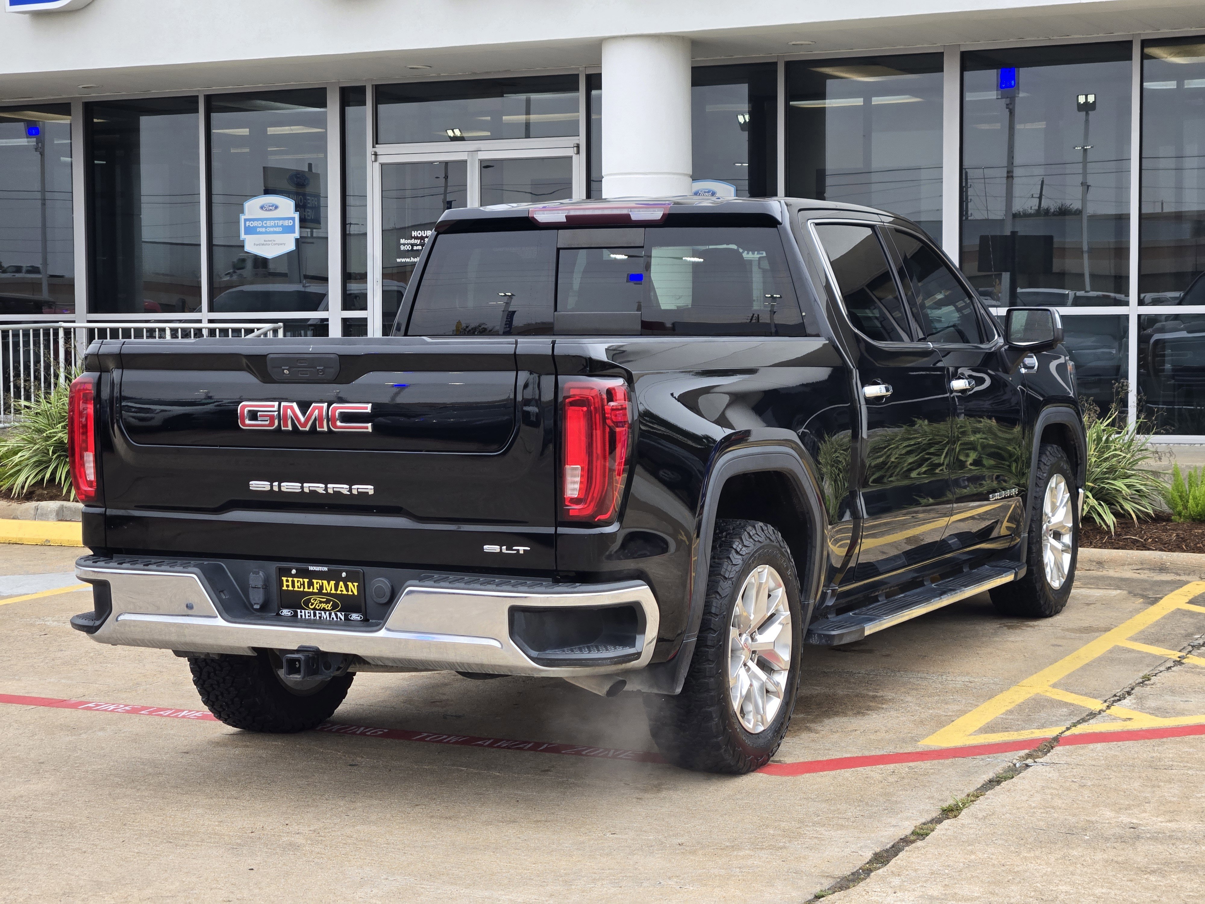 Used 2020 GMC Sierra 1500 SLT image 3