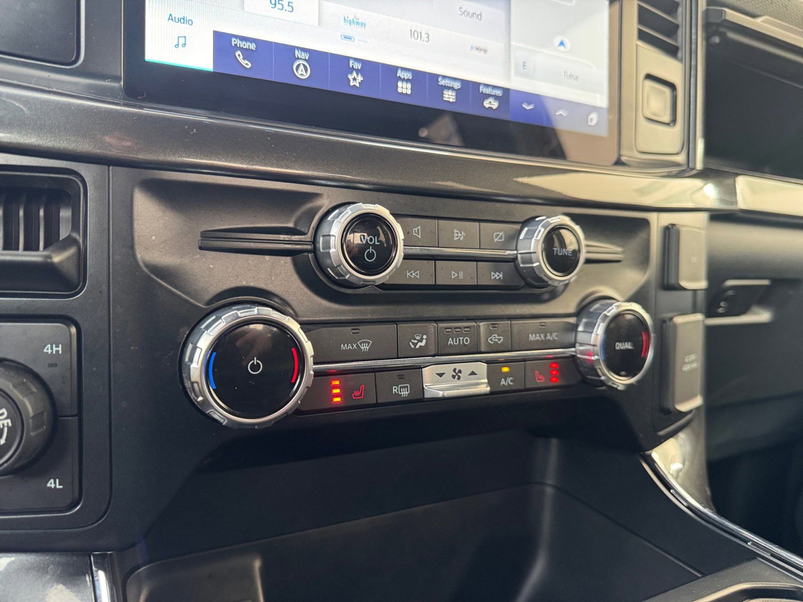 Certified 2023 Ford F150 XLT w/ Equipment Group 302A High image 25