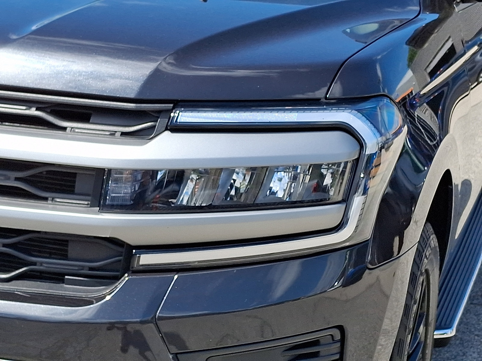 Certified 2023 Ford Expedition XLT AWD/4WD image 12
