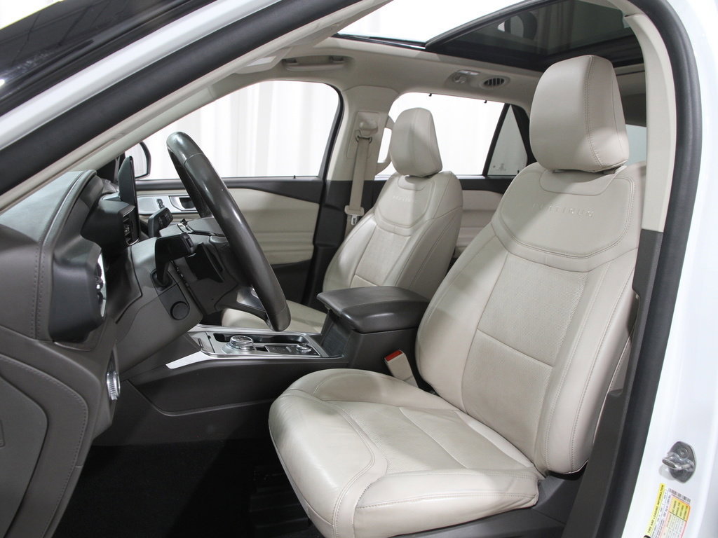 Certified 2021 Ford Explorer Platinum w/ Equipment Group 601A image 6