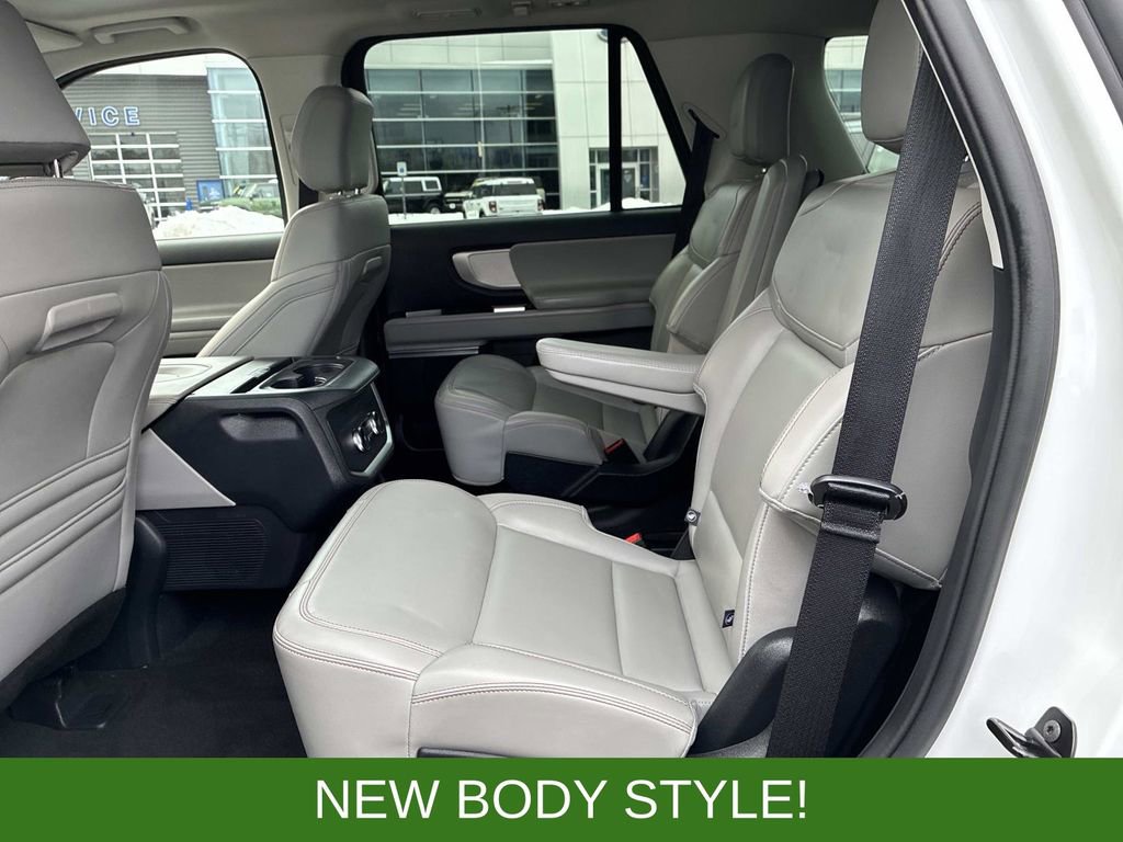 Certified 2025 Ford Expedition Active image 19