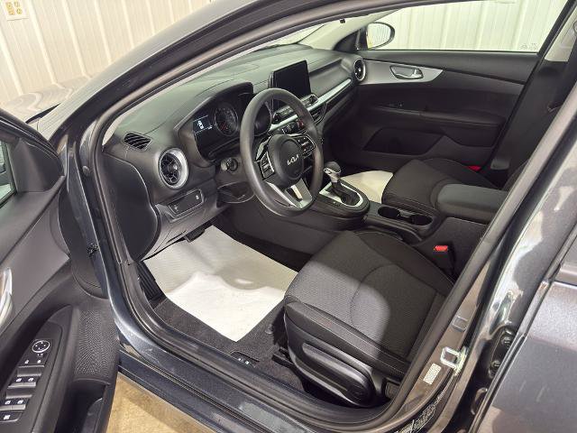 Used 2024 Kia Forte LXS FWD image 2