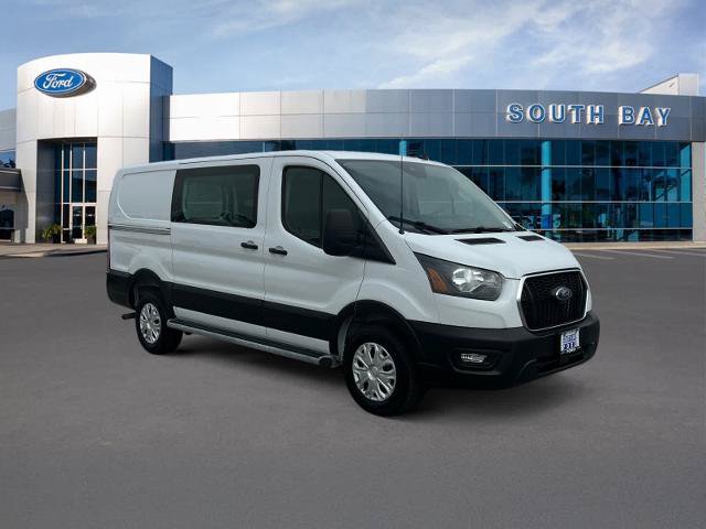 Certified 2025 Ford Transit 250 Low Roof w/ Exterior Upgrade Package RWD image 5