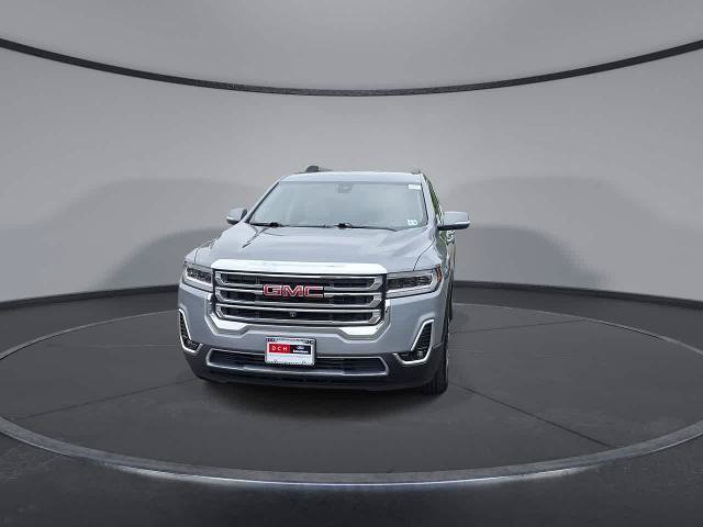 Used 2023 GMC Acadia SLT w/ Technology Package FWD image 3