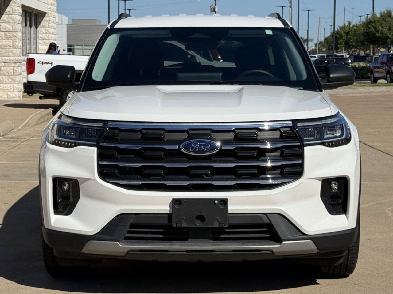 Certified 2025 Ford Explorer Active w/ Active Comfort Package RWD image 8