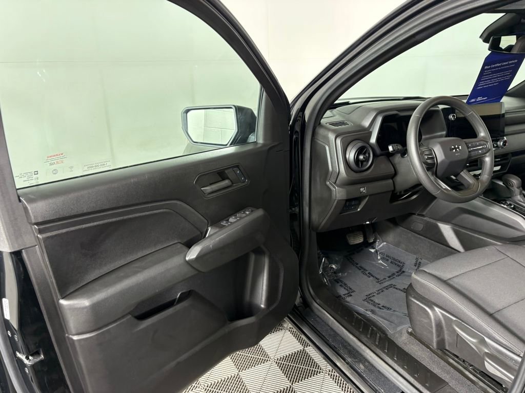 Used 2024 Chevrolet Colorado Trail Boss image 11
