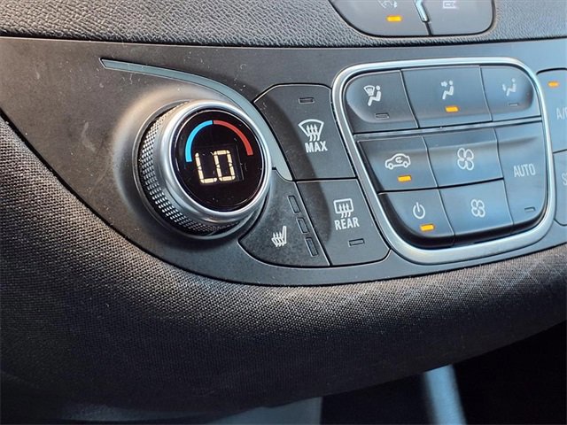 Used 2024 Chevrolet Malibu LT w/ Midnight Edition image 9