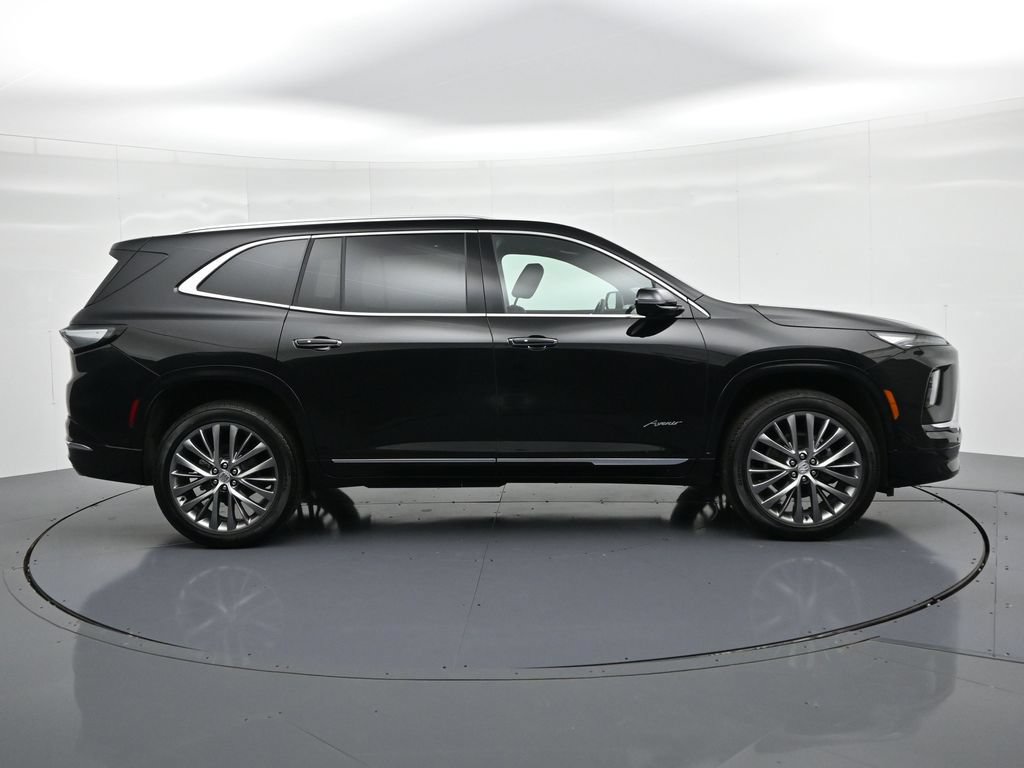 Used 2026 Buick Enclave Avenir w/ Super Cruise Package AWD/4WD image 4