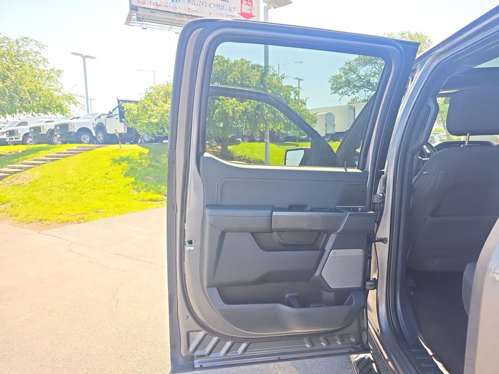 Certified 2022 Ford F150 XLT w/ Equipment Group 302A High AWD/4WD image 38