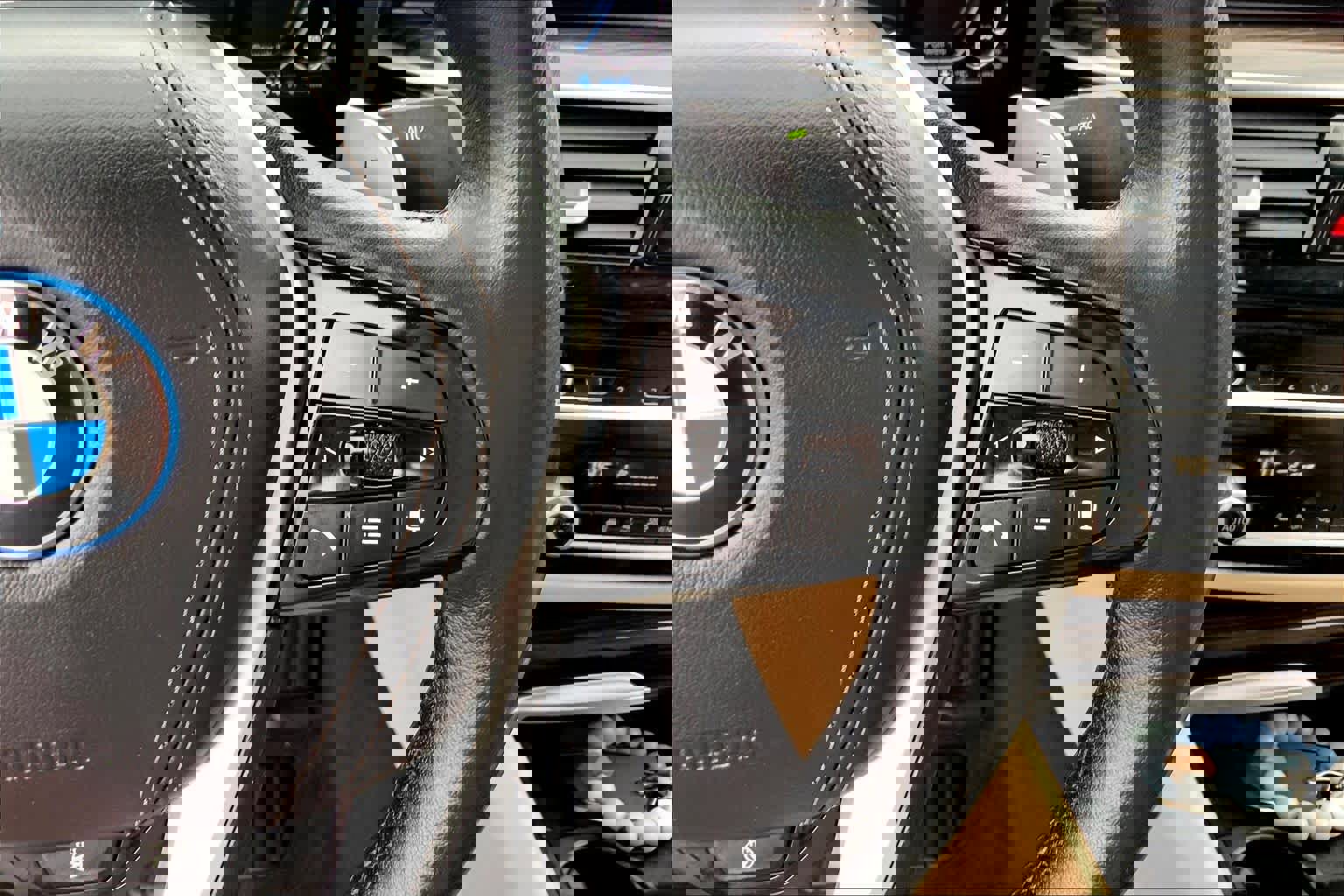 Used 2023 BMW 530e 530e image 22