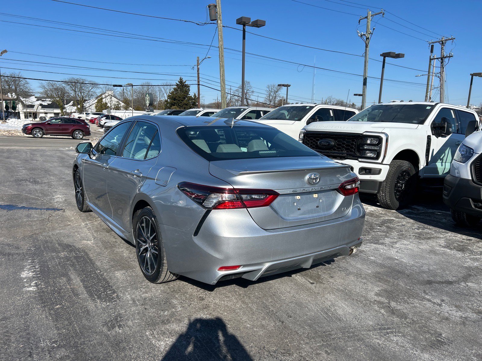 Used 2022 Toyota Camry SE image 12