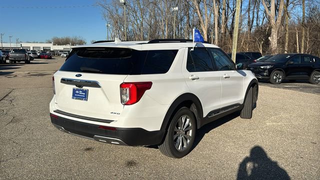 Certified 2023 Ford Explorer XLT w/ Equipment Group 202A image 5