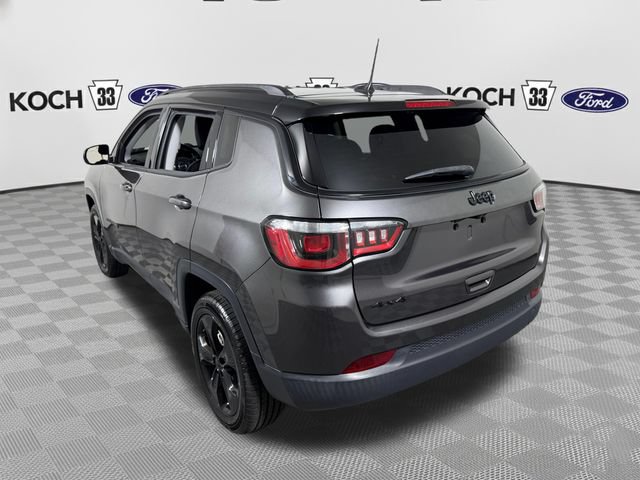 Used 2018 Jeep Compass Latitude w/ Popular Equipment Group AWD/4WD image 6