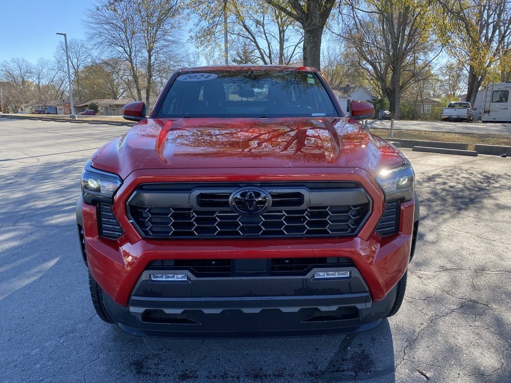 Used 2024 Toyota Tacoma TRD Sport video 2