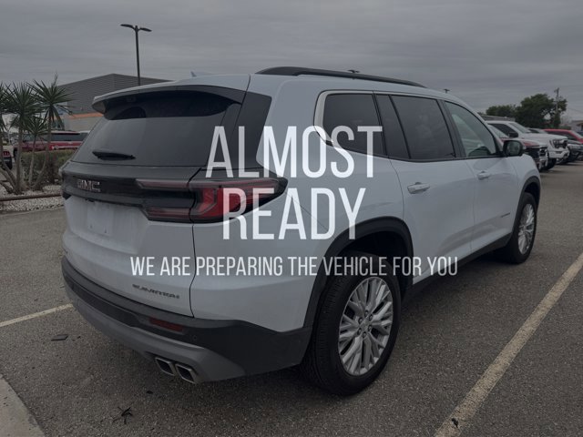 Used 2026 GMC Acadia Elevation w/ Elevation Premium Package image 3