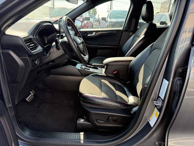 Certified 2023 Ford Escape ST-Line AWD/4WD image 13
