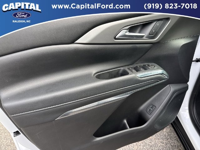 Used 2026 Chevrolet Traverse LT FWD image 20