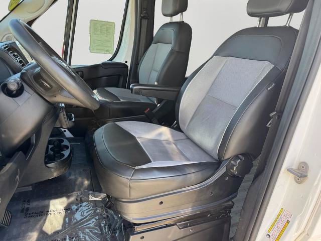 Used 2025 RAM ProMaster 2500 w/ Convenience Group FWD image 15