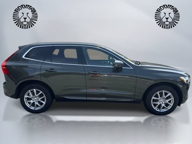 Used 2018 Volvo XC60 T5 Momentum w/ Vision Package AWD/4WD image 5