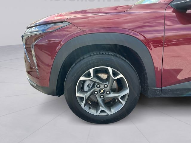 Used 2024 Chevrolet Trax LT w/ Driver Confidence Package FWD image 9