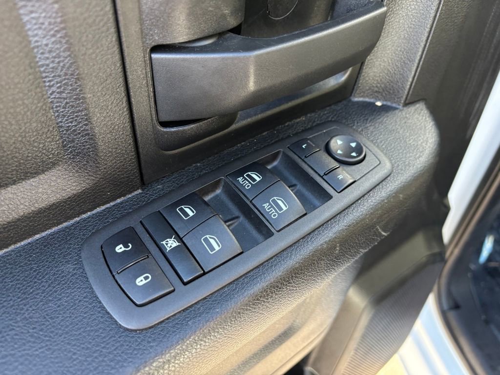 Used 2022 RAM 5500 Tradesman w/ Chrome Appearance Group image 13