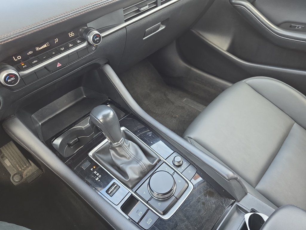 Used 2025 MAZDA MAZDA3 s FWD image 22