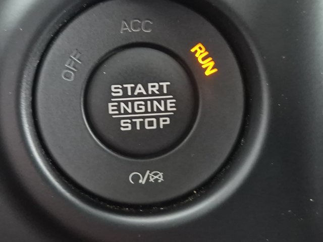 Used 2022 Jeep Gladiator Mojave w/ Cold Weather Group AWD/4WD image 27