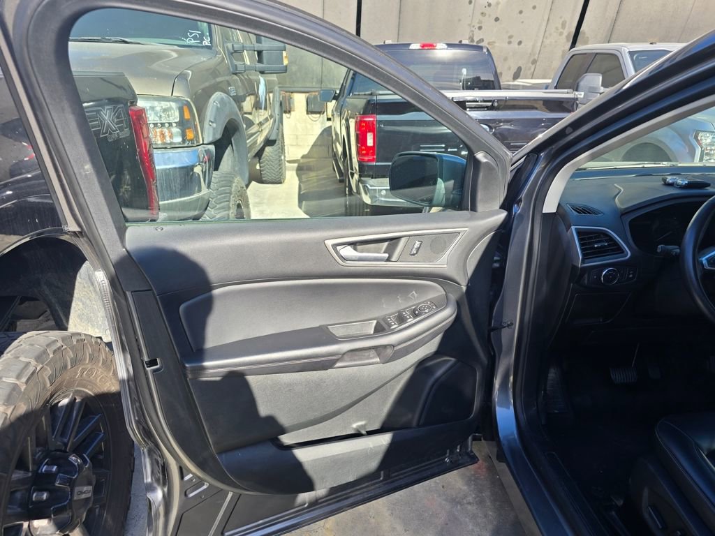 Certified 2022 Ford Edge SEL w/ Convenience Package image 8