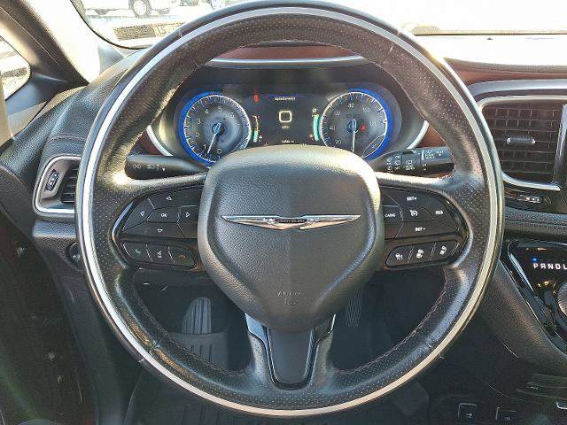 Used 2020 Chrysler Pacifica Limited image 22