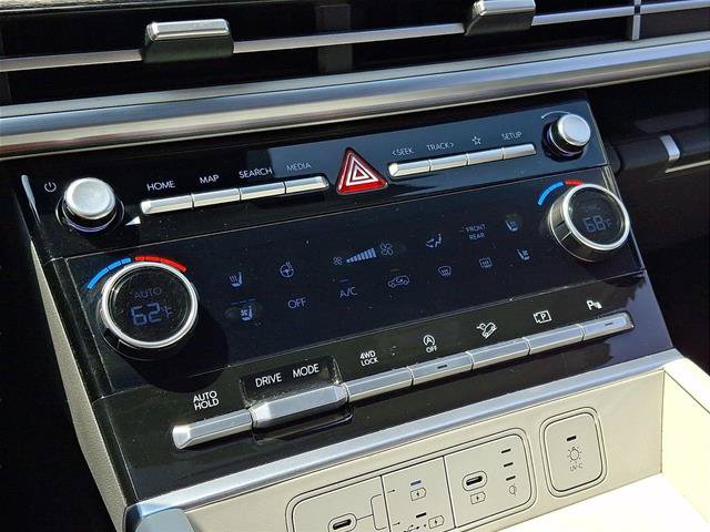 Used 2024 Hyundai Santa Fe Limited AWD/4WD image 23