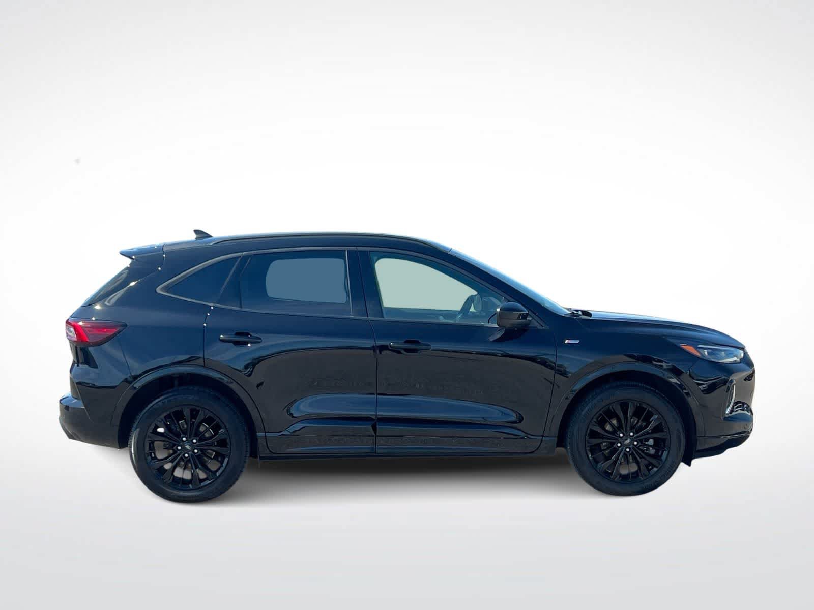 Certified 2023 Ford Escape ST-Line Elite AWD/4WD image 9