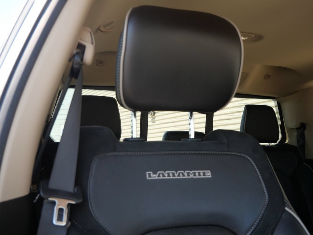 Used 2020 RAM 1500 Laramie AWD/4WD image 25