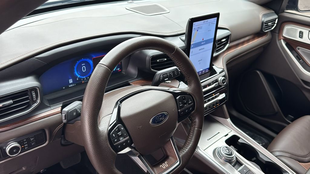 Certified 2023 Ford Explorer King Ranch w/ Technology Package image 22