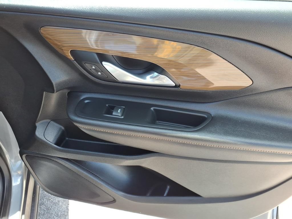 Used 2019 GMC Terrain SLE w/ Driver Convenience Package FWD image 6
