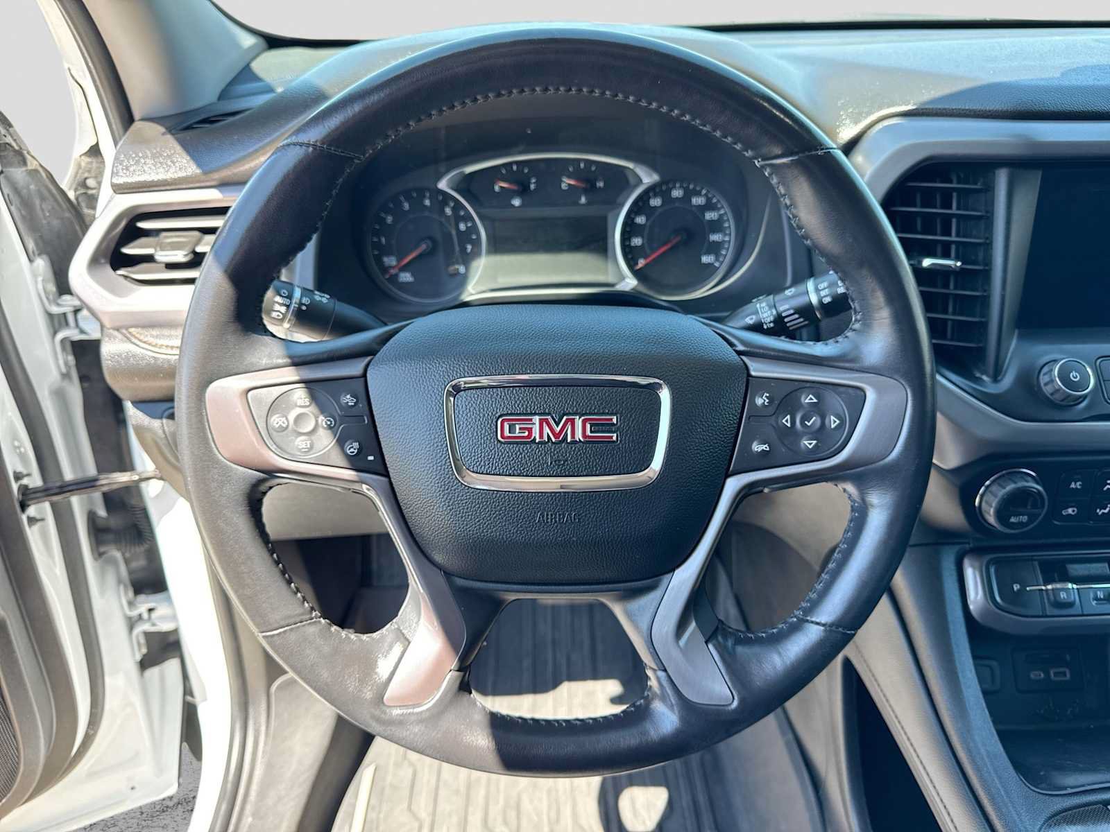 Used 2022 GMC Acadia AT4 w/ Preferred Package AWD/4WD image 24